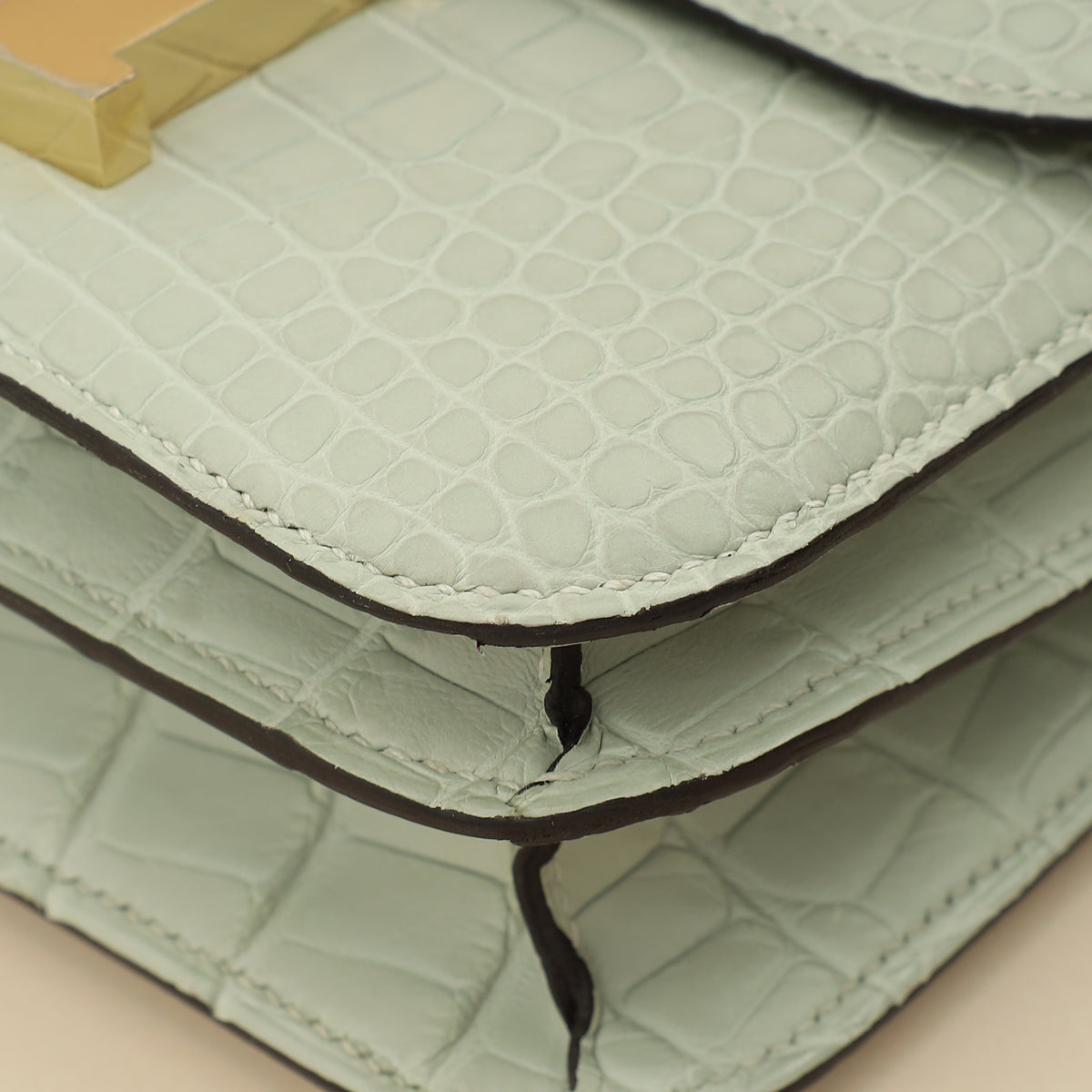 Hermes Gris Neve Matte Alligator Constance III Mini 18 Mississippiensis Bag