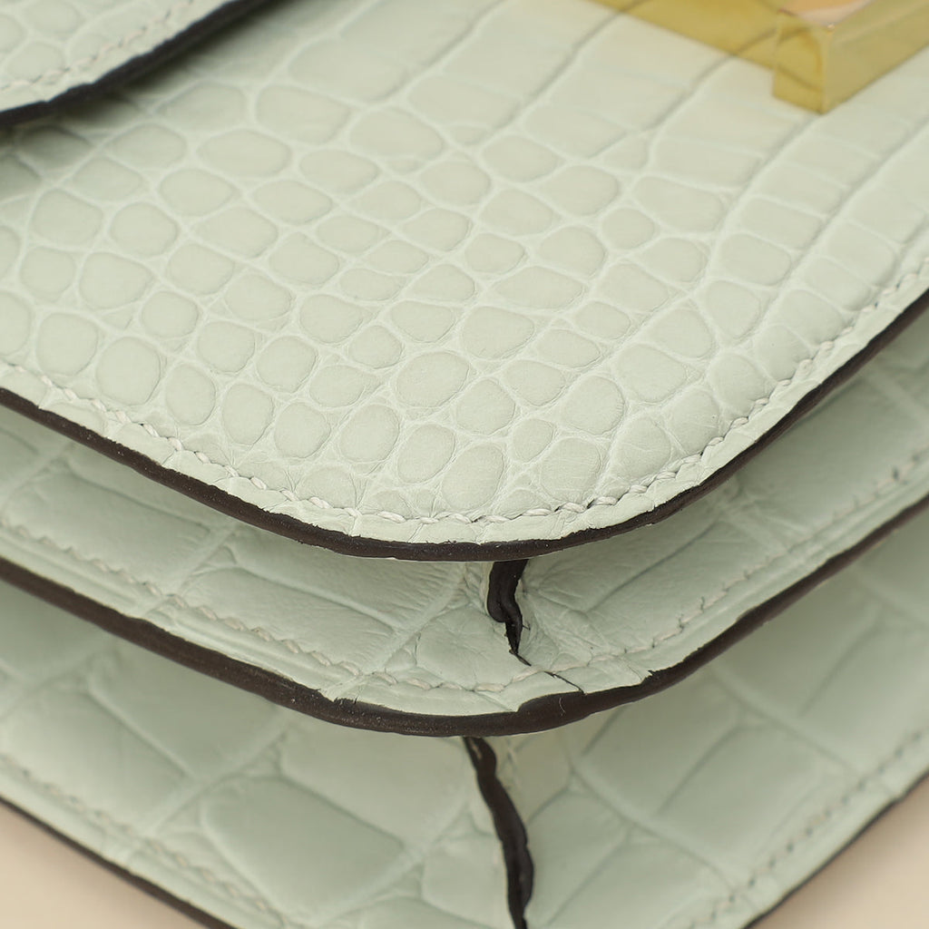 Hermes Gris Neve Matte Alligator Constance III Mini 18 Mississippiensis Bag