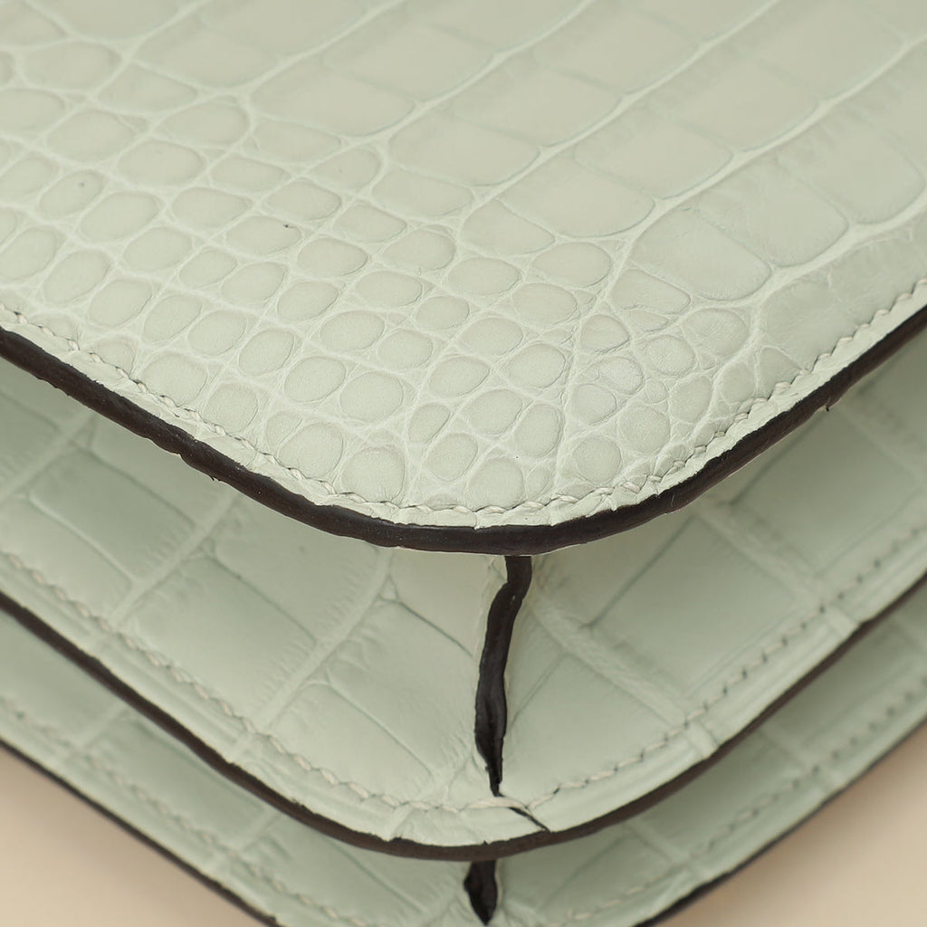 Hermes Gris Neve Matte Alligator Constance III Mini 18 Mississippiensis Bag