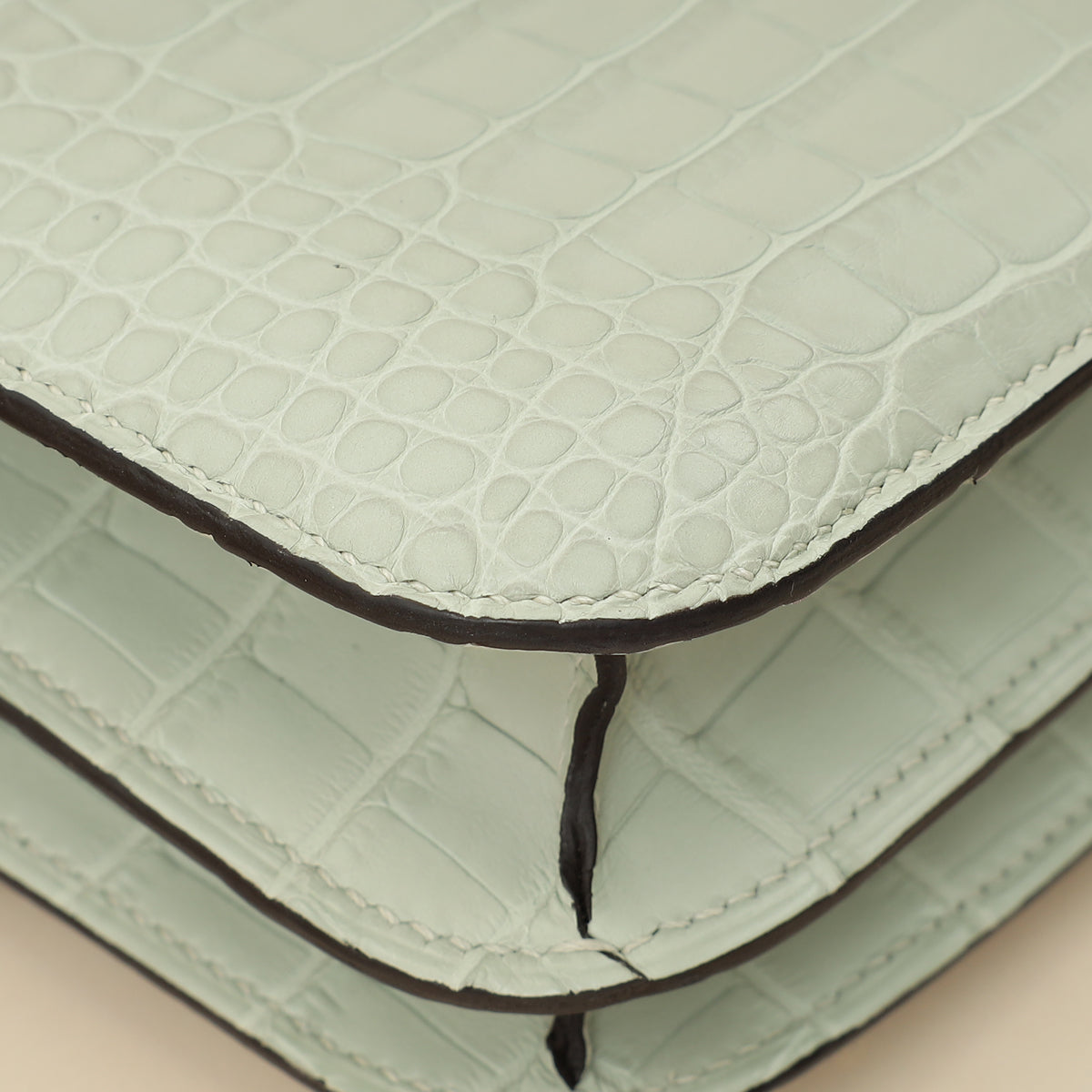 Hermes Gris Neve Matte Alligator Constance III Mini 18 Mississippiensis Bag