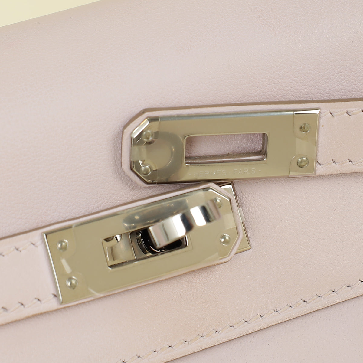 Hermes Mauve Pale Retourne Kelly 25 Bag