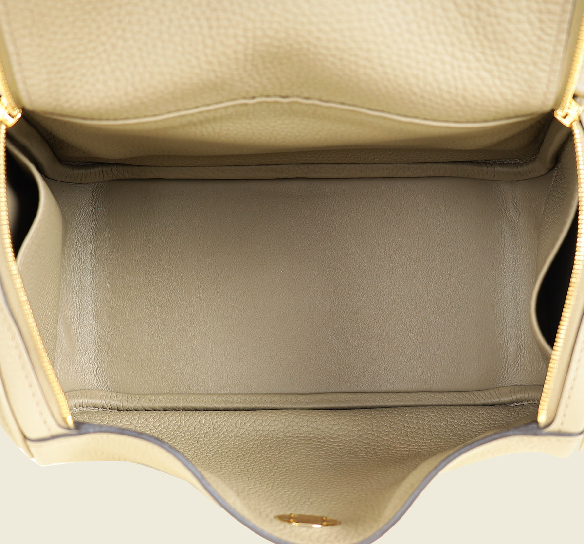 Hermes Beige Marfa Lindy 26 Bag