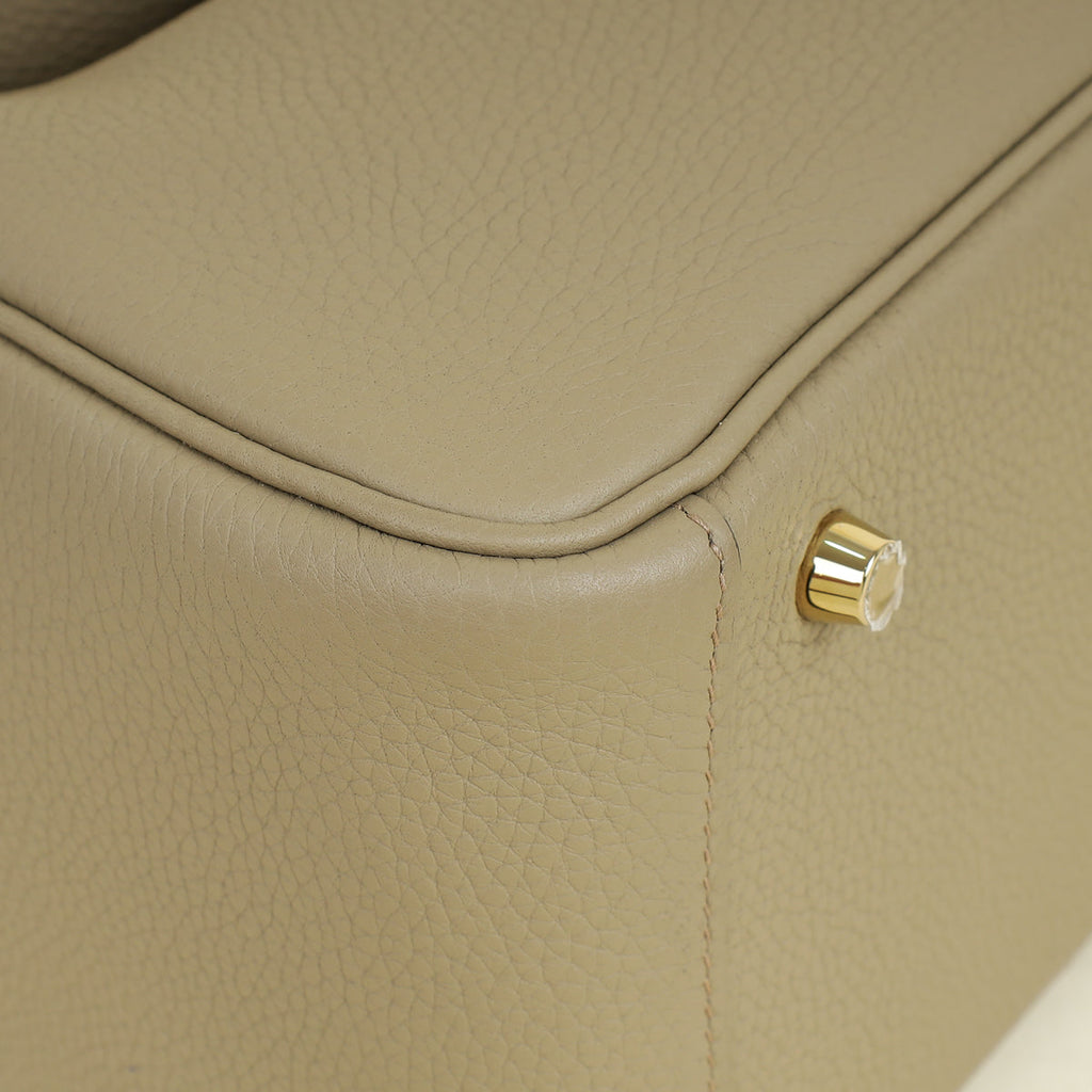 Hermes Beige Marfa Lindy 26 Bag