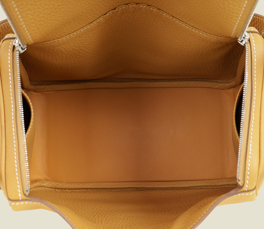 Hermes Naturel Sable Lindy 26 Bag