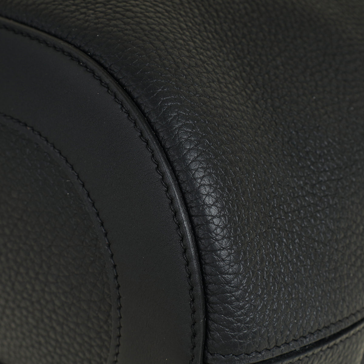 Hermes Noir In The Loop 23 Bag