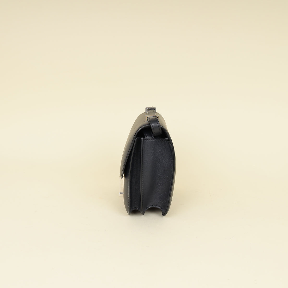 Hermes Noir Constance 18 Bag
