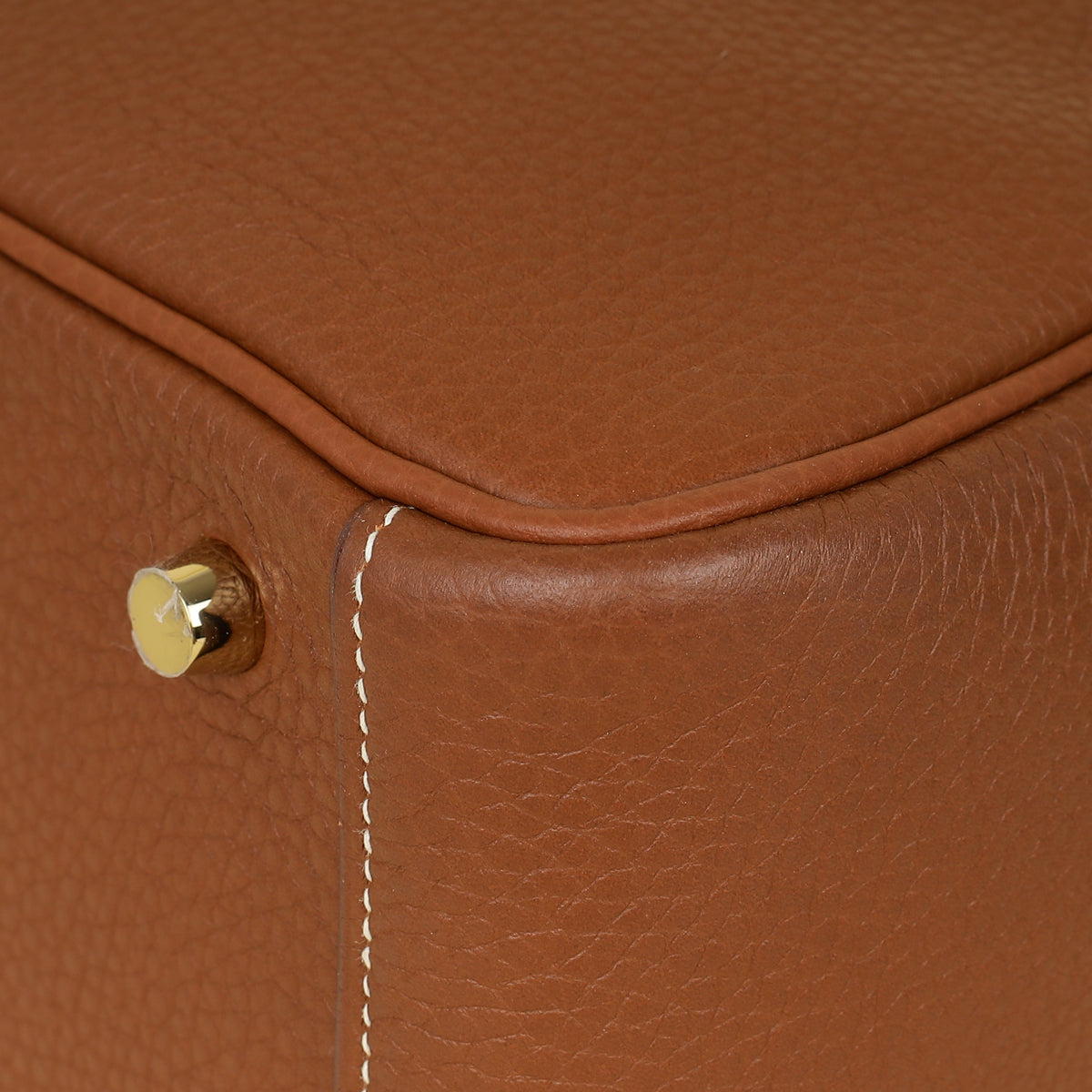 Hermes Gold Lindy 26 Bag
