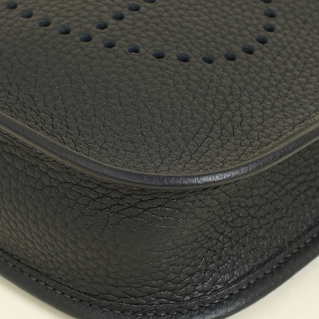 Hermes Noir Evelyne 16 TPM Bag