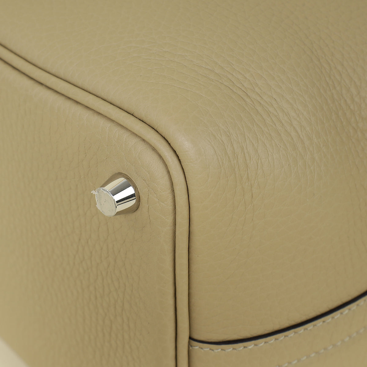 Hermes Beige Marfa Picotin Lock 18 Bag