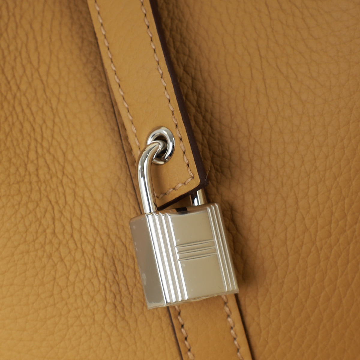 Hermes Biscuit Picotin Lock 22 Bag
