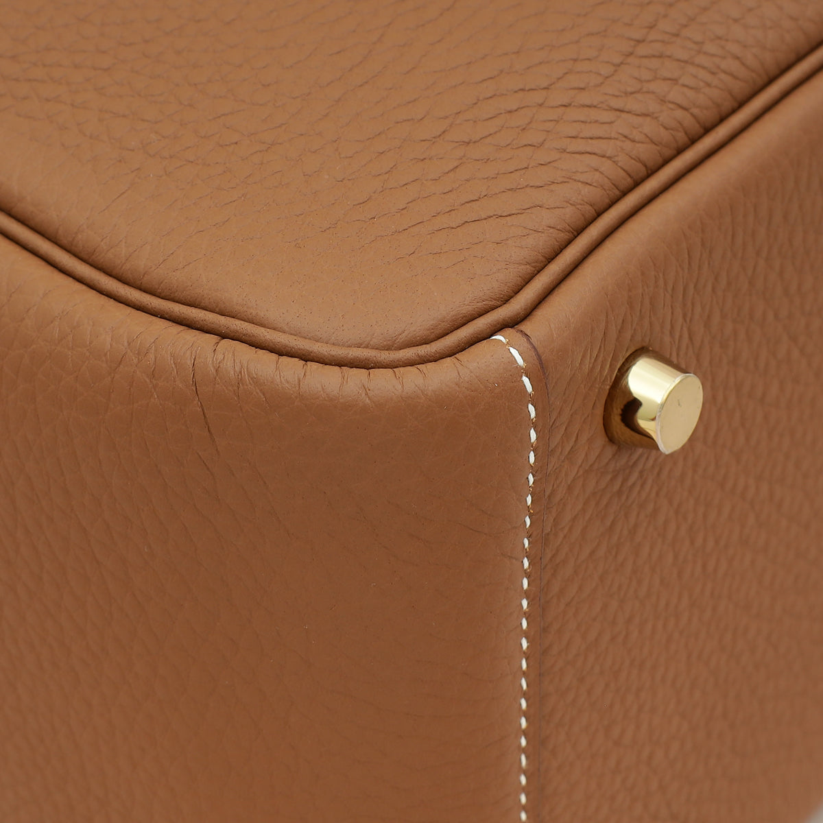 Hermes Gold Lindy 26 Bag