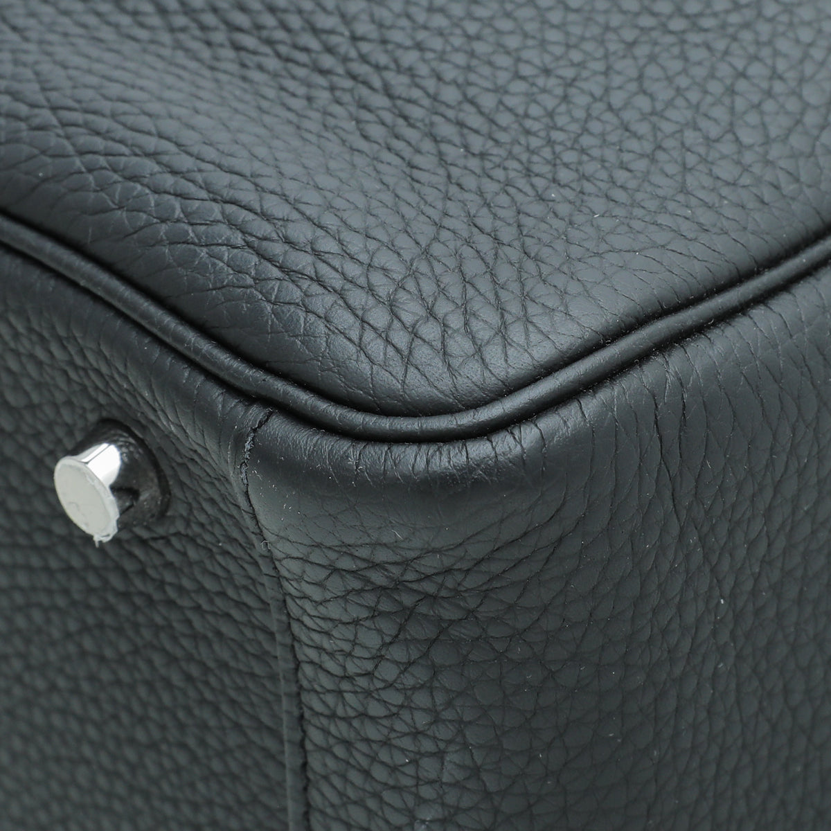 Hermes Noir Lindy 30 Bag