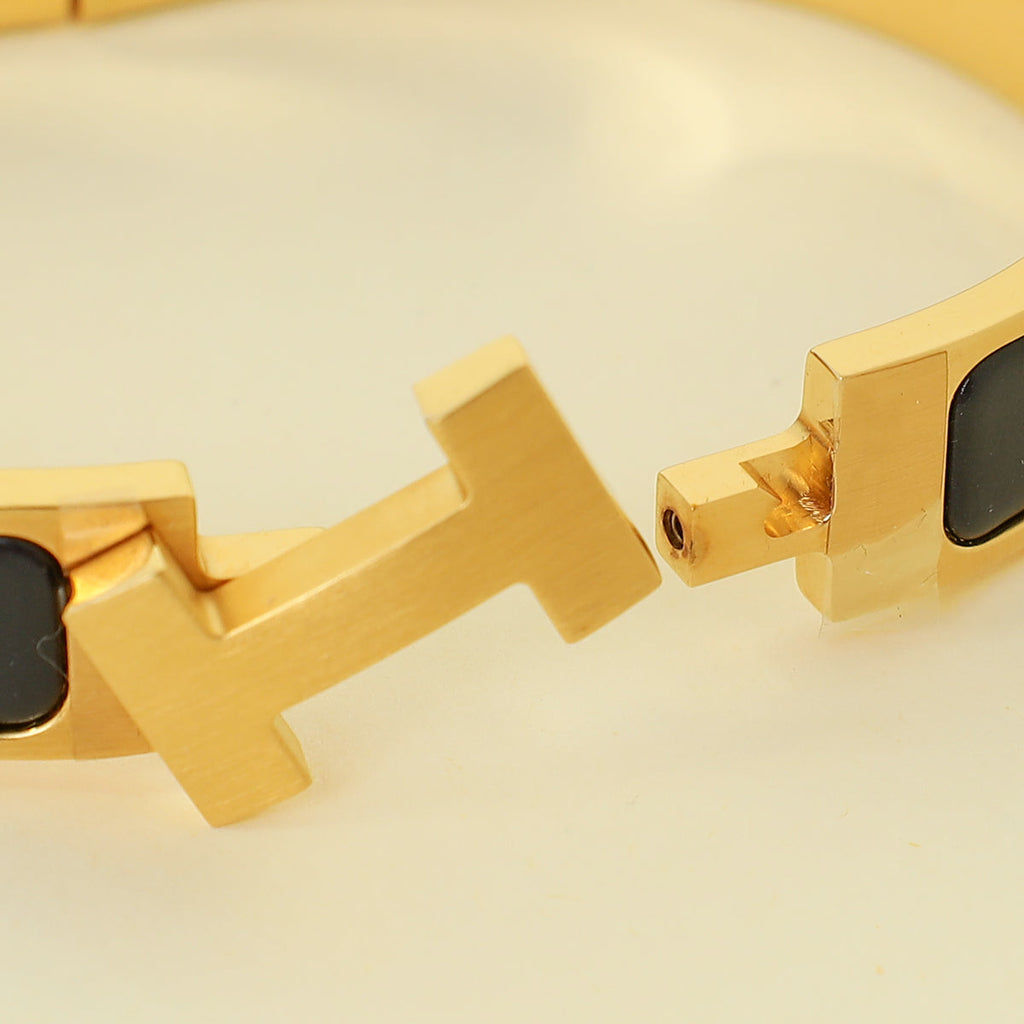 Hermes Matt Noir Clic HH Bracelet Men's