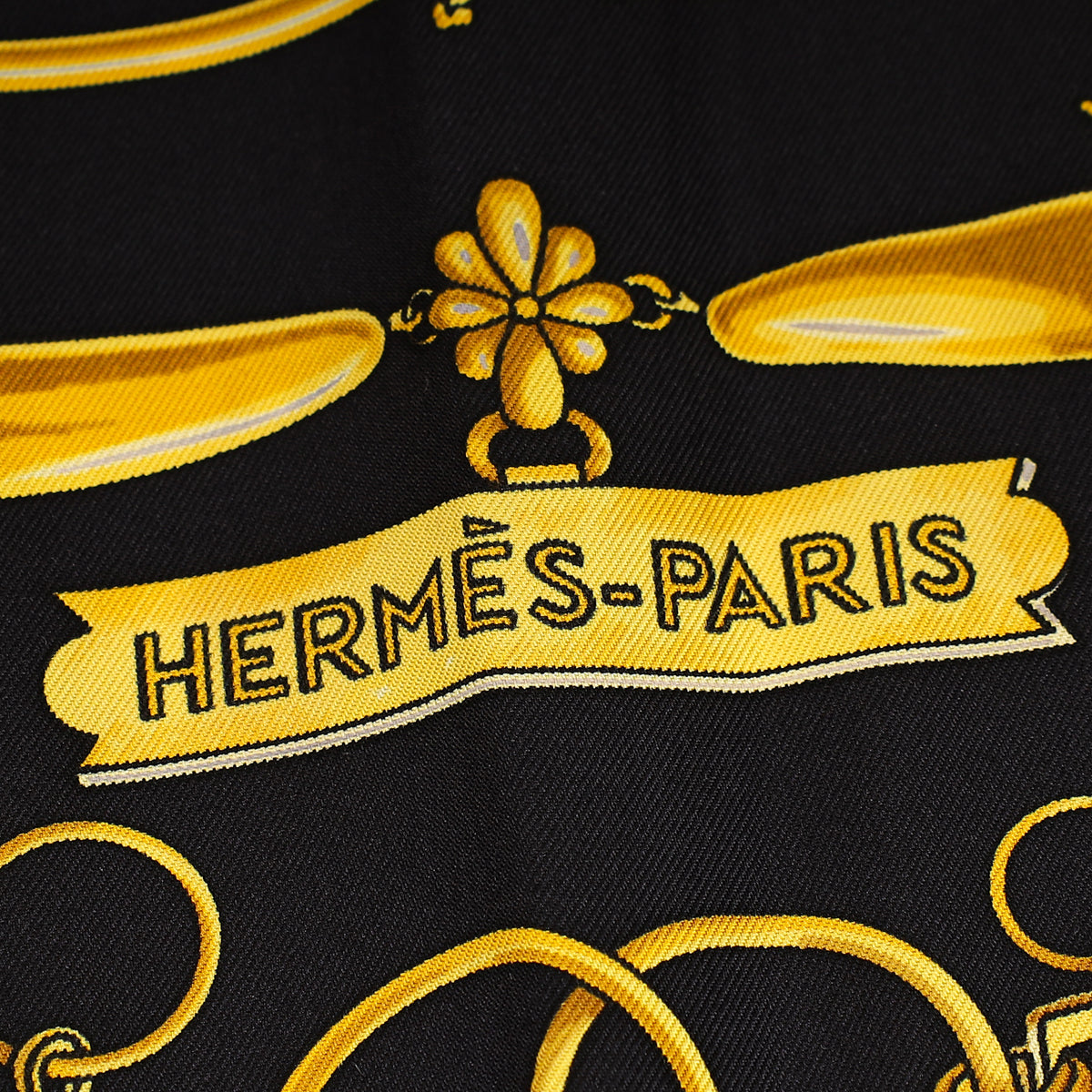 Hermes Bicolor Mors et Gourmettes Scarf 90