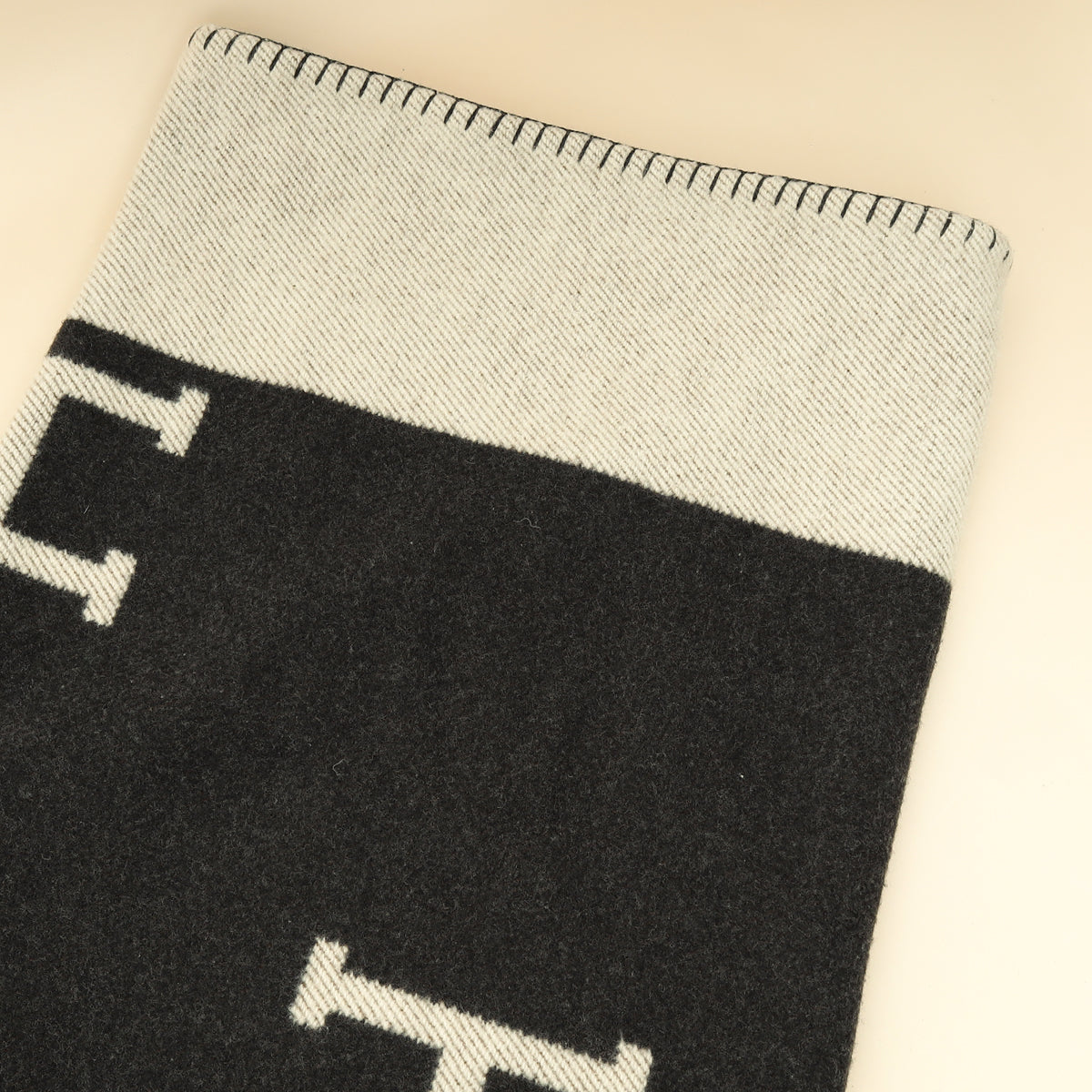Hermes Bicolor Avalon Throw Blanket
