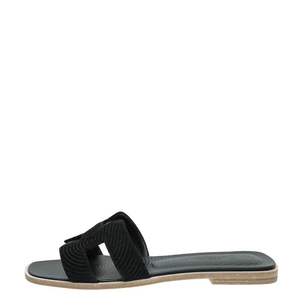 Hermes Black Suede Embossed Goatskin Oran Sandal 39
