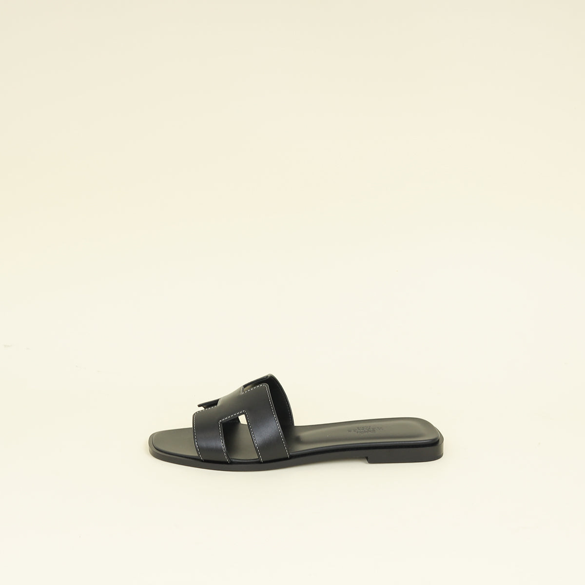 Hermes Noir Oran Sandals 37.5