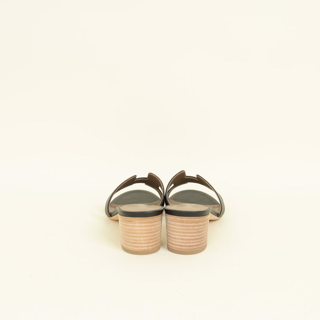 Hermes Noir Oasis Sandal 38.5
