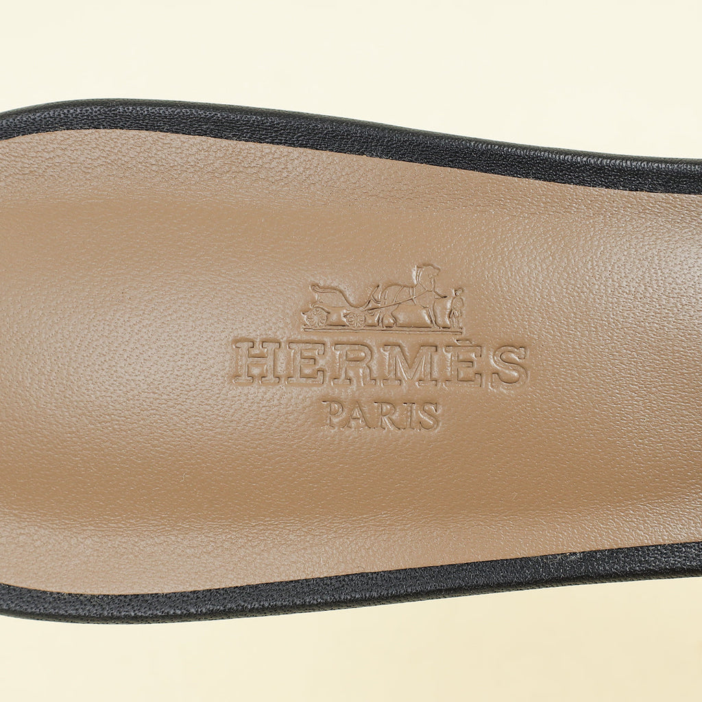 Hermes Noir Oasis Sandal 38.5