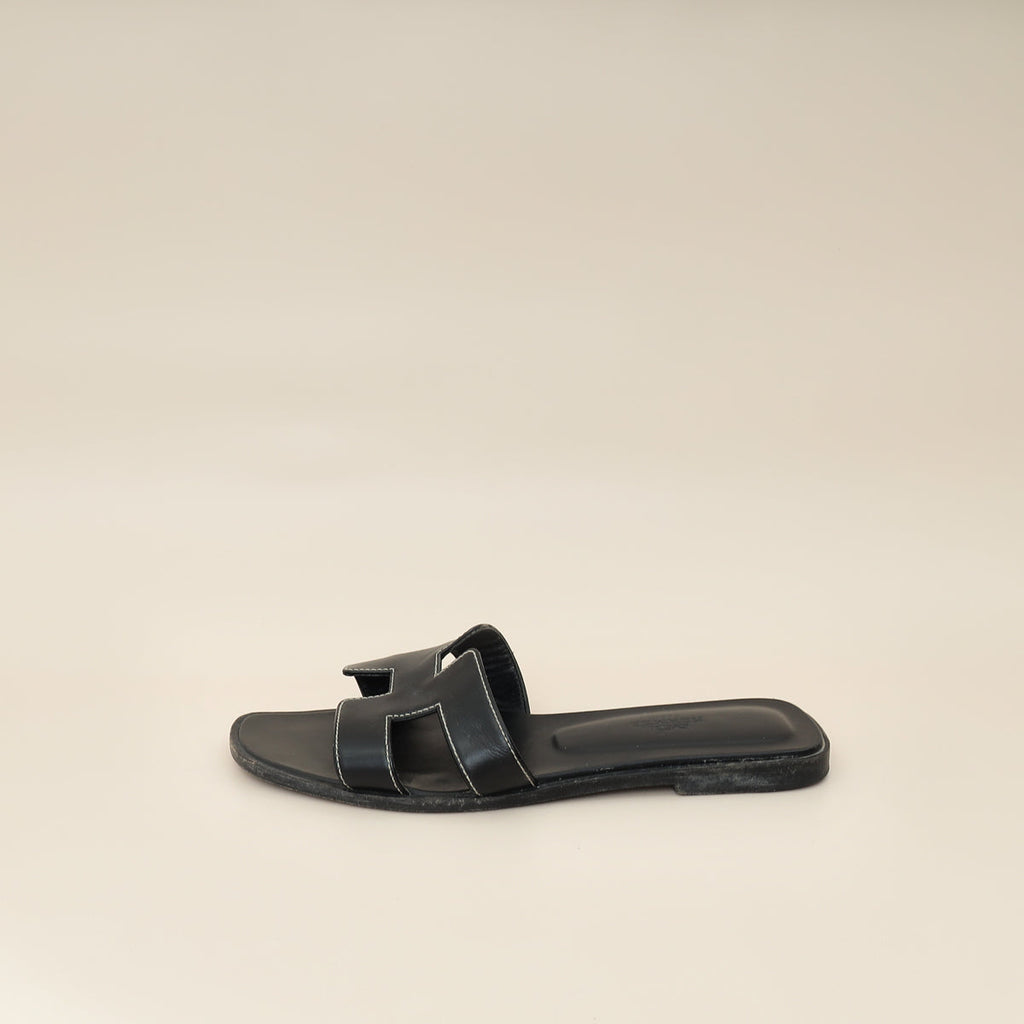 Hermes Noir Oran Sandal 36.5