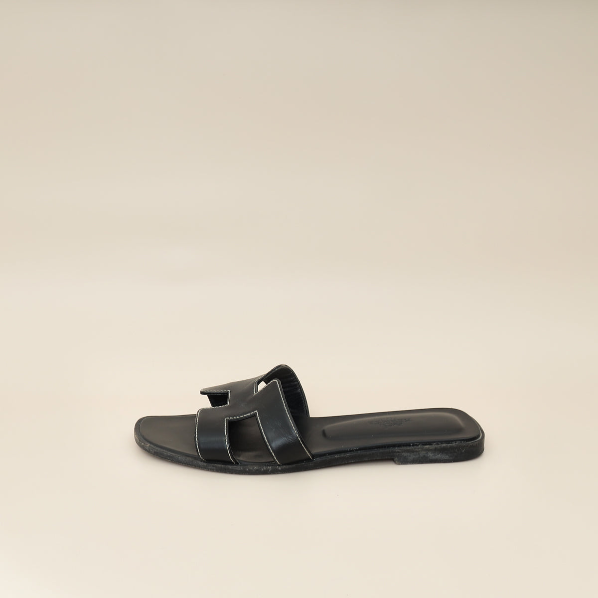 Hermes Noir Oran Sandal 36.5