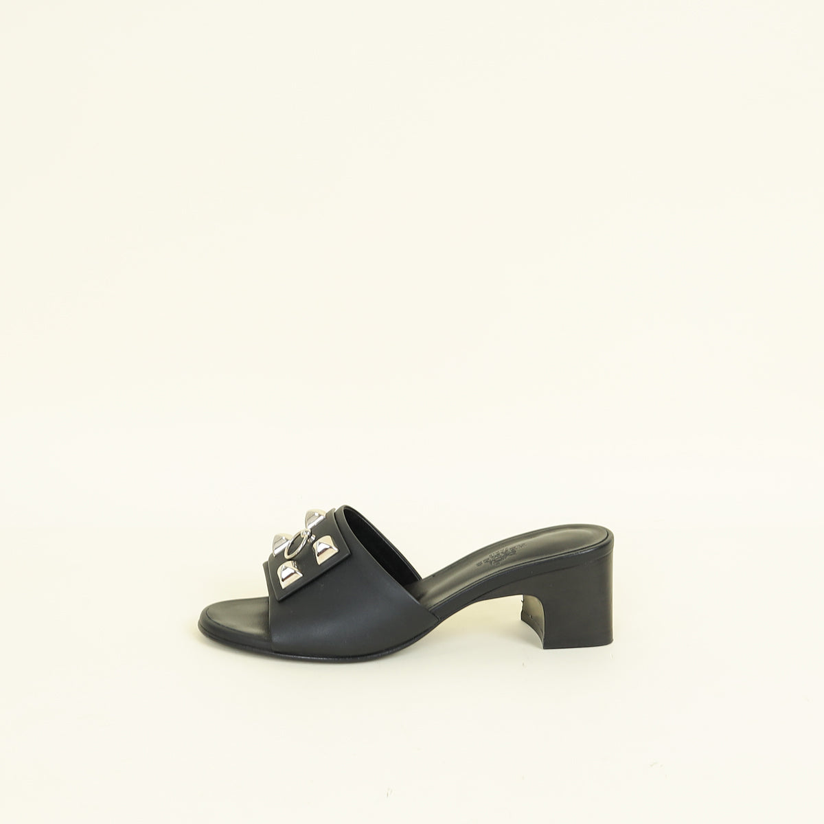 Hermes Noir Dreamy Sandals 36