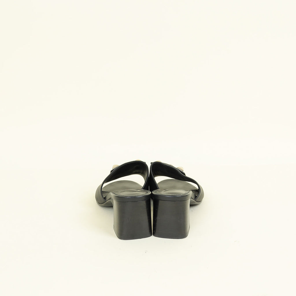 Hermes Noir Dreamy Sandals 36