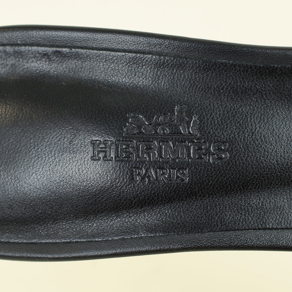 Hermes Noir Dreamy Sandals 36