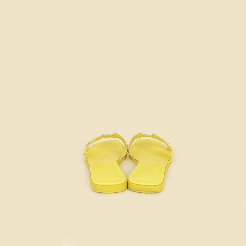 Hermes Lime Oran Sandals 37