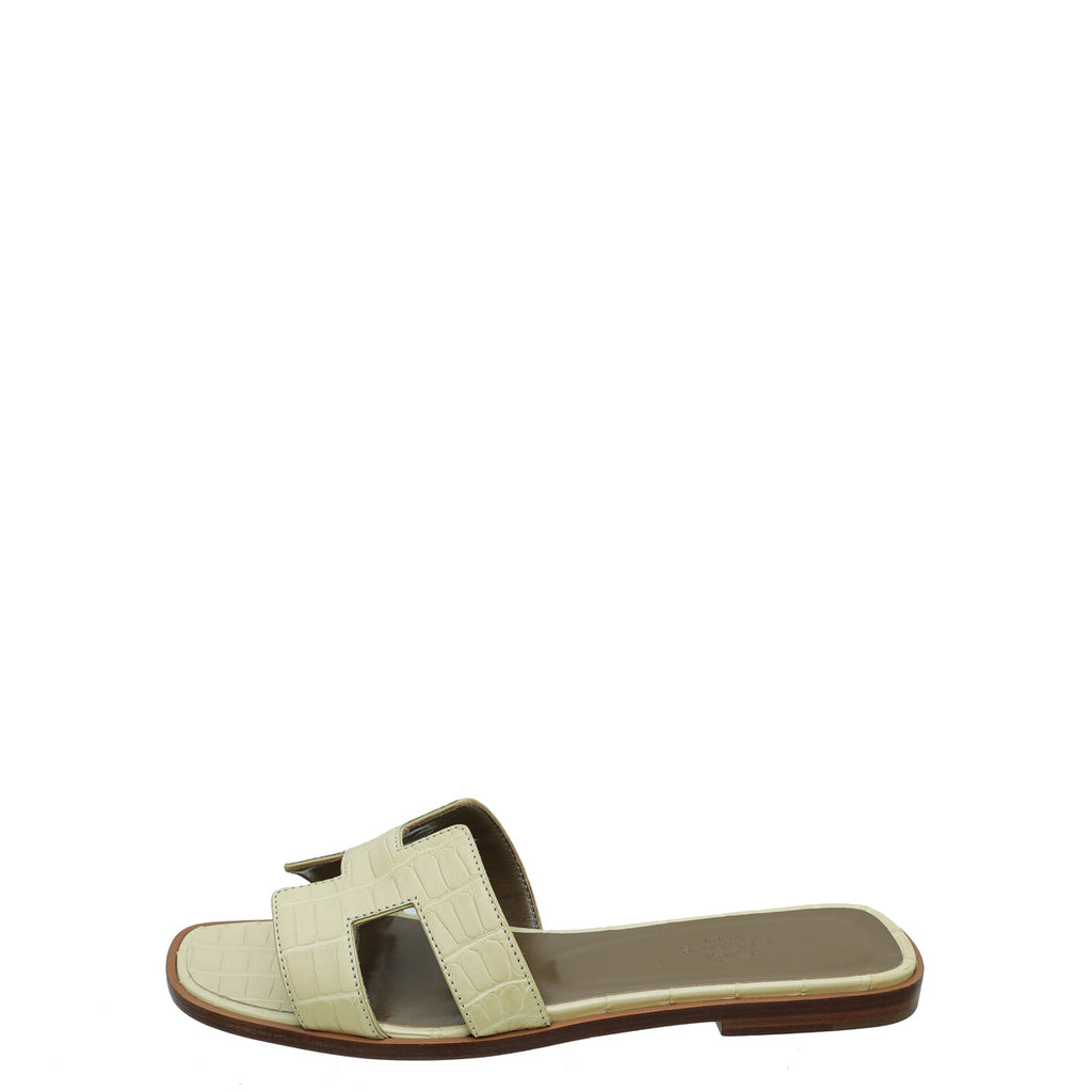Hermes Vanille Matte Alligator Oran Sandal 37