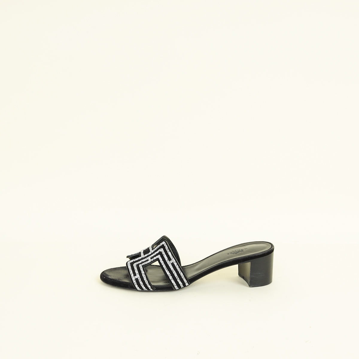 Hermes Noir Oasis Sandals 37