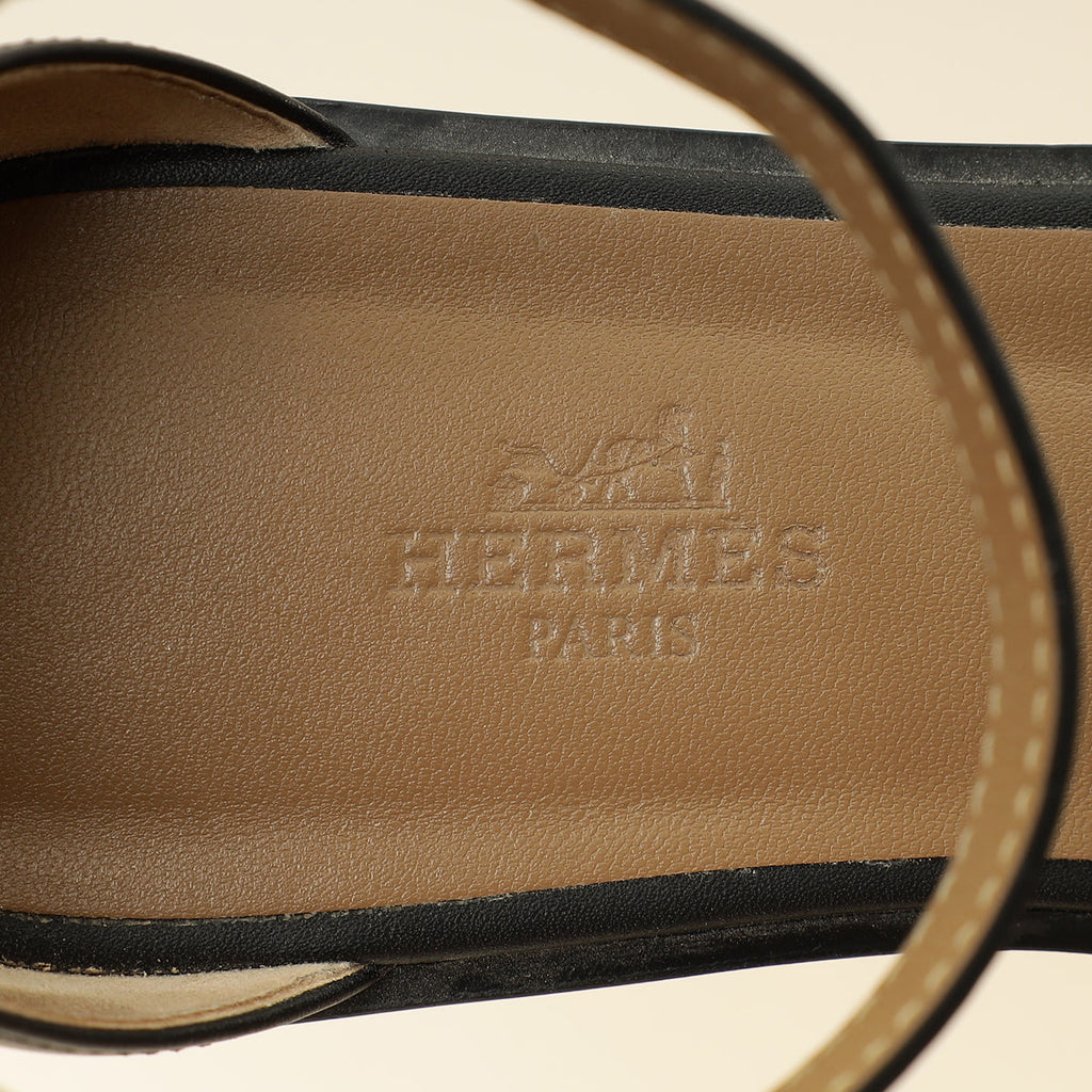 Hermes Noir Santorini Sandal 37