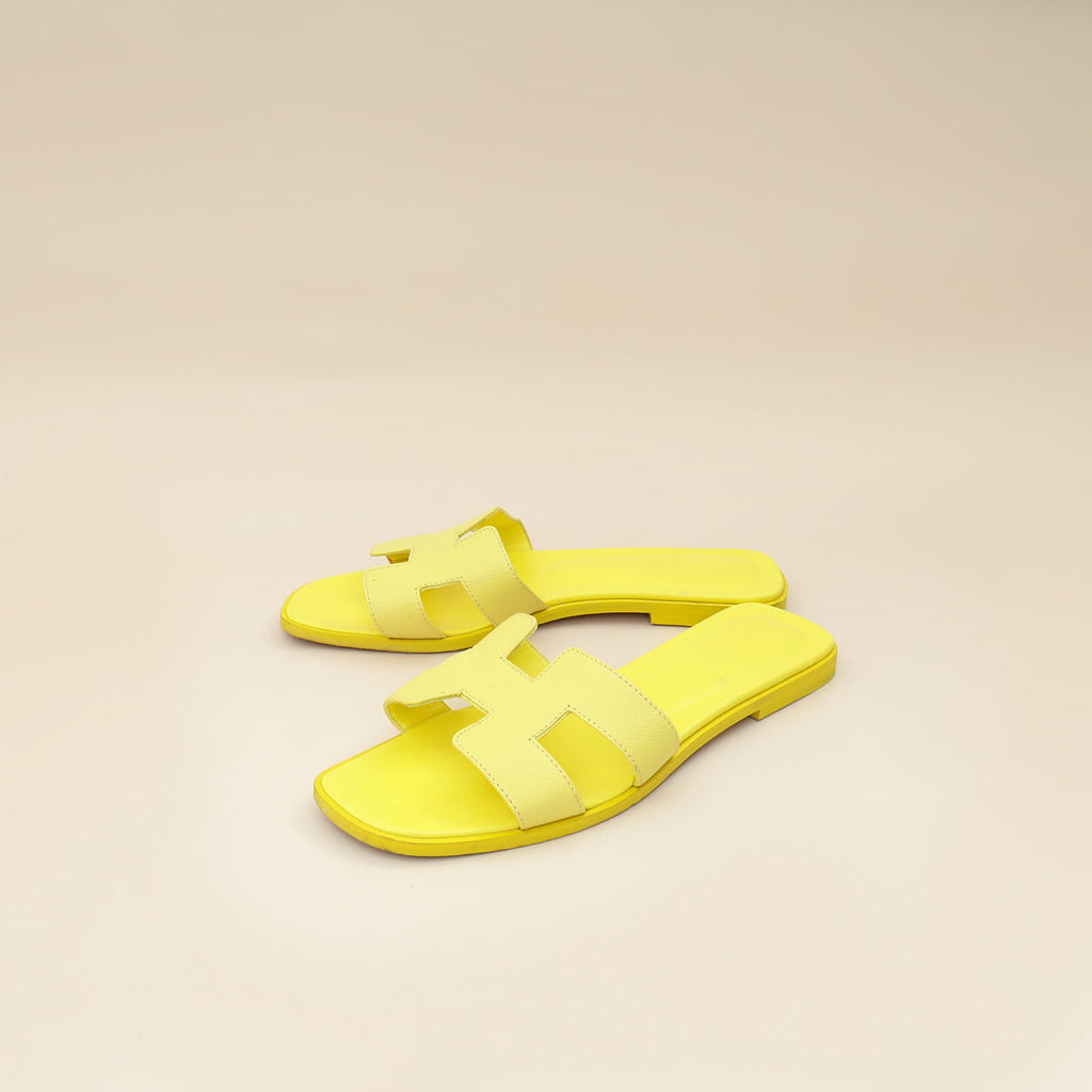 Hermes Jaune Curcuma Oran Sandals 38