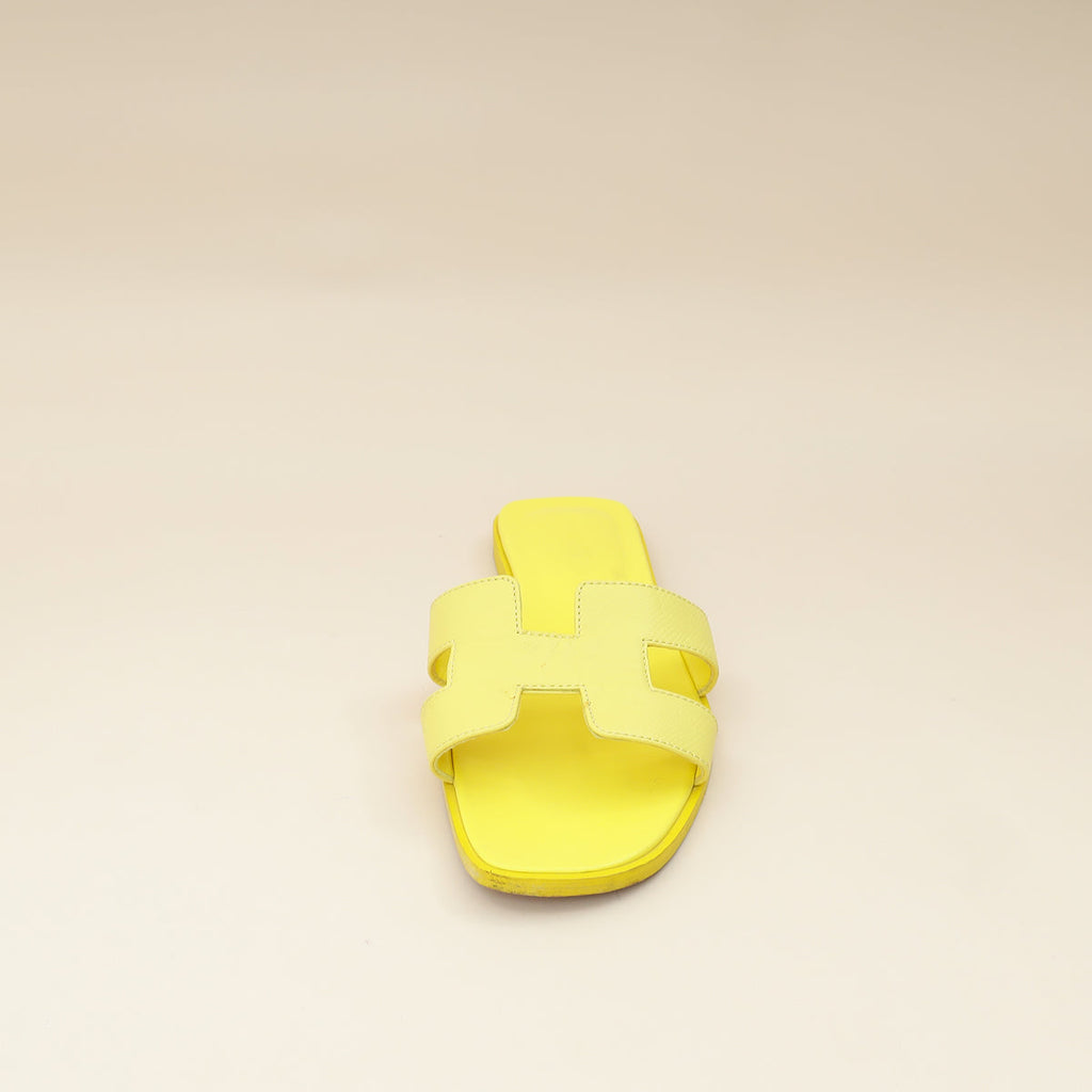 Hermes Jaune Curcuma Oran Sandals 38