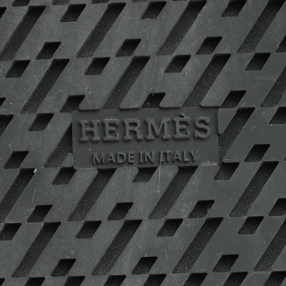 Hermes Noir Chypre Sandal 40