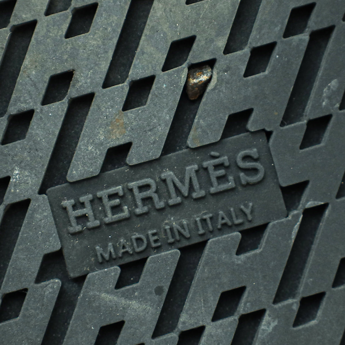Hermes Noir Chypre Sandal 34.5