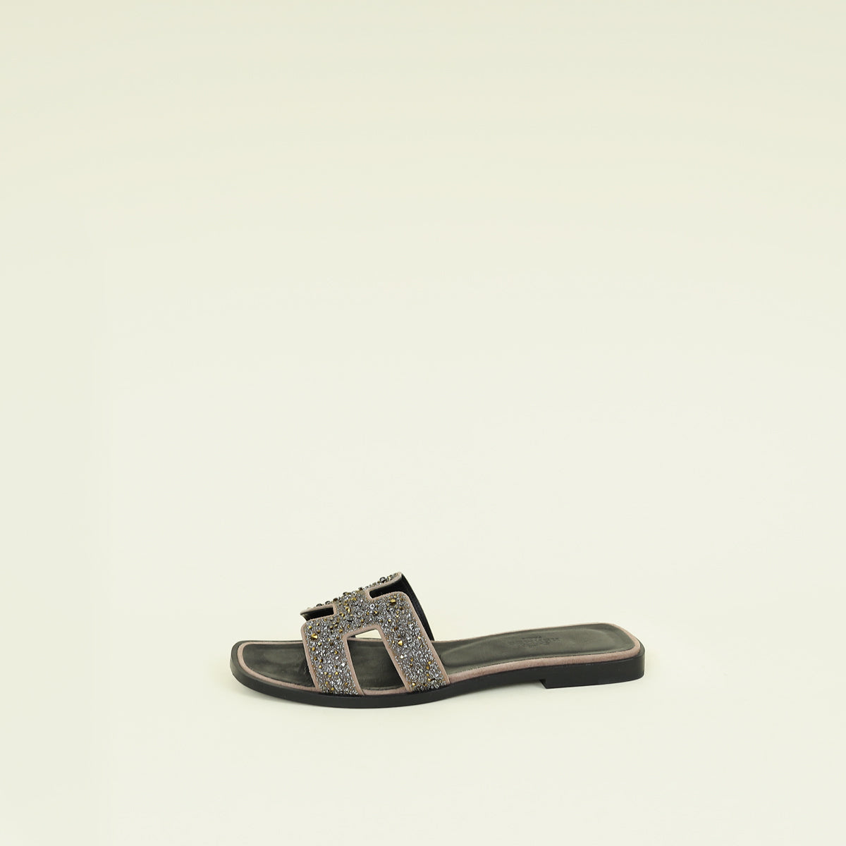Hermes Pink Nude Oran Crystal Beads Embellished Sandal 35.5