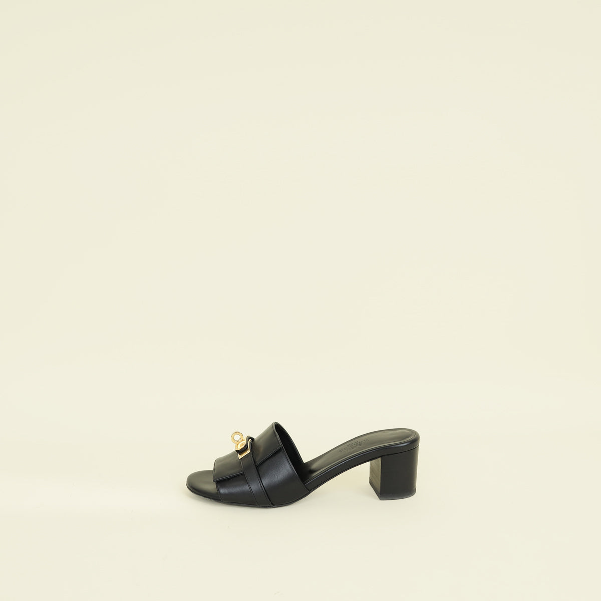 Hermes Noir Gigi 50 Sandal 35.5