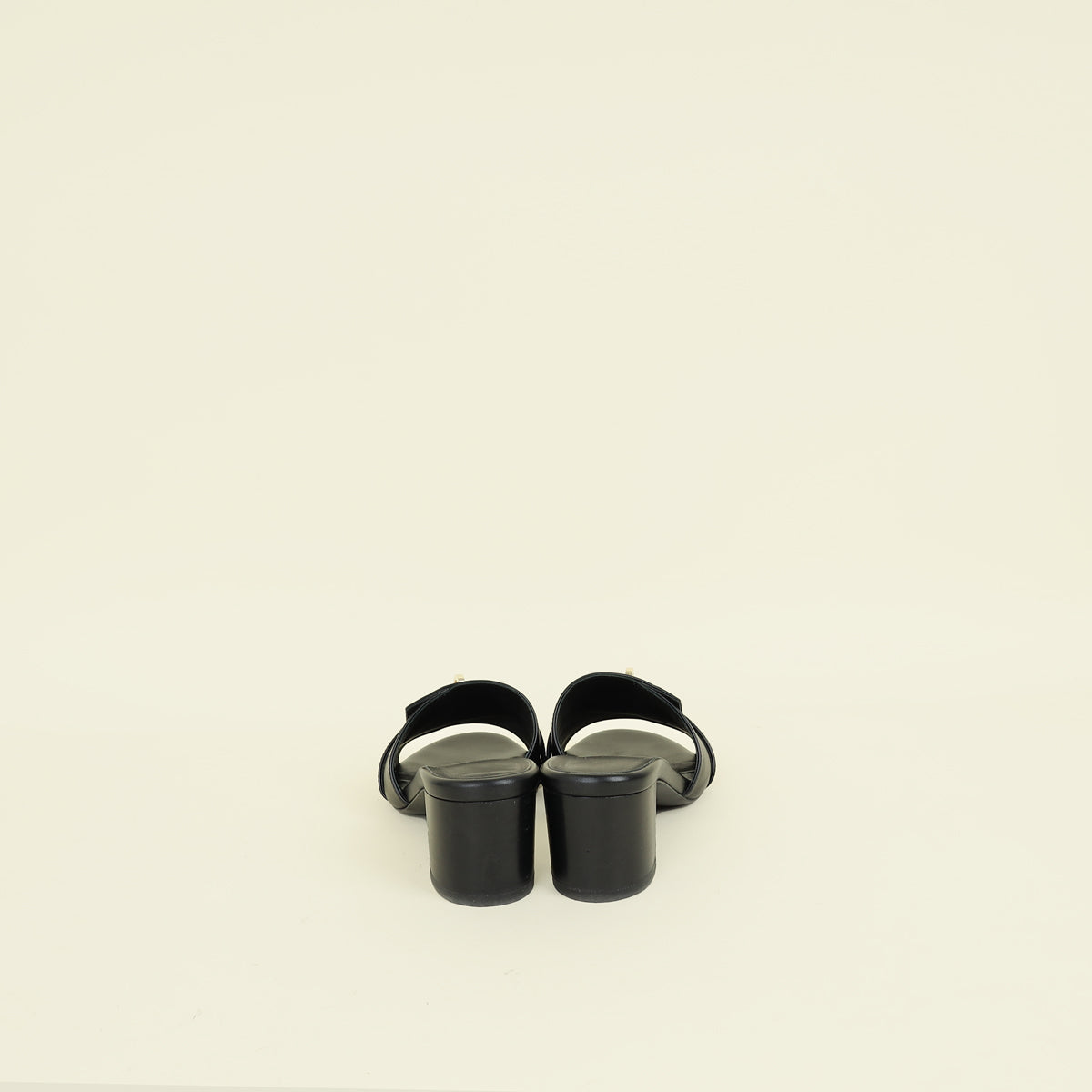 Hermes Noir Gigi 50 Sandal 35.5