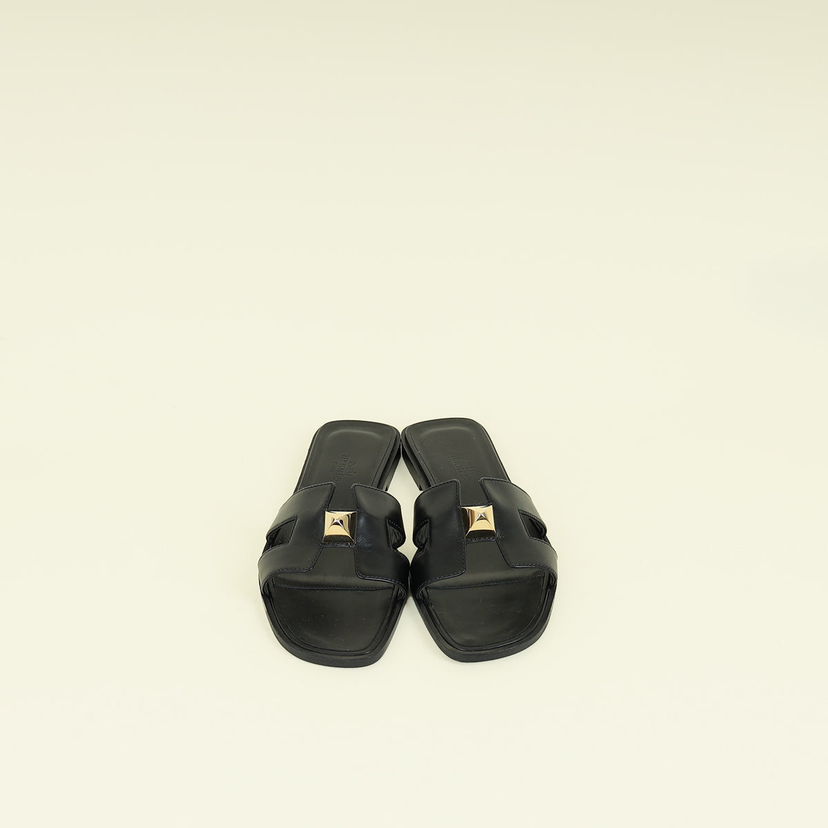 Hermes Noir One Stud Oran Sandal 35.5