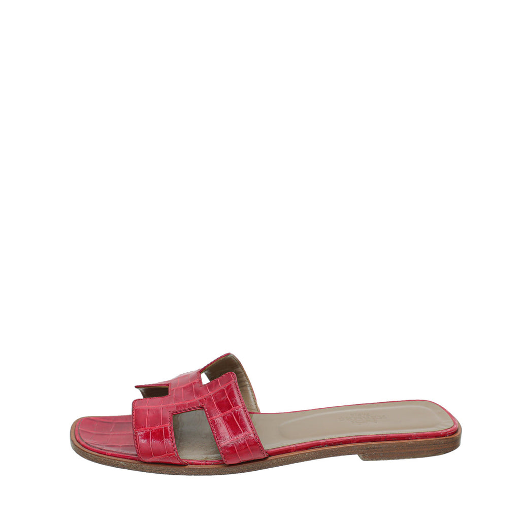 Hermes Rouge Crocodile Oran Patent Sandal 37