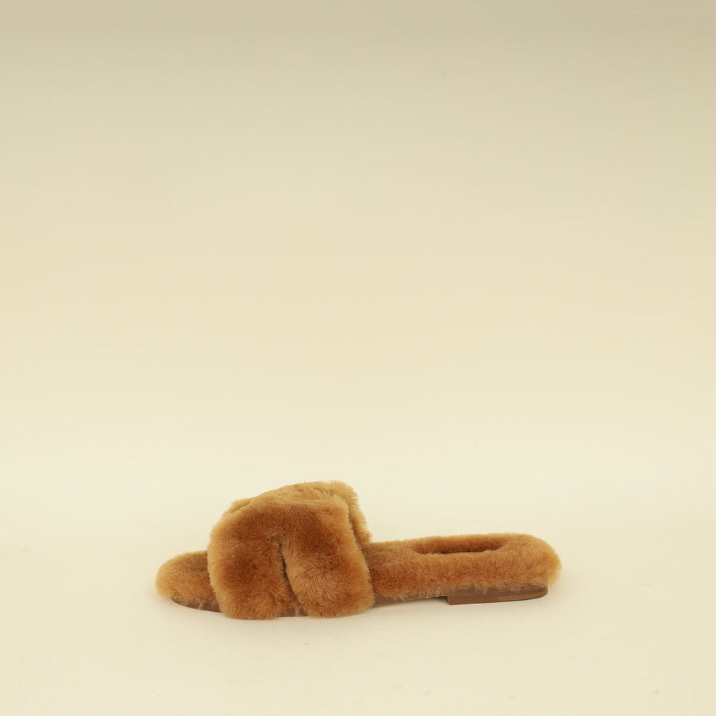 Hermes Naturel Oran Shearling Sandal 37