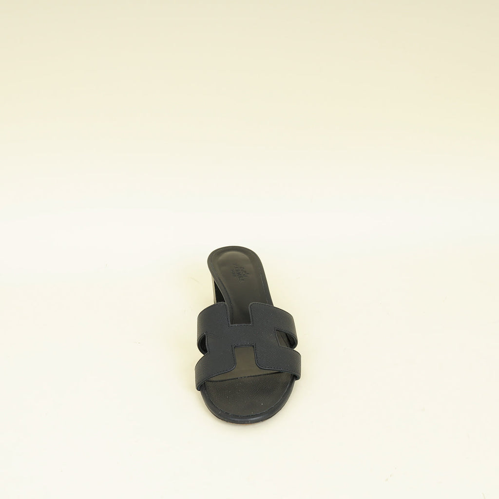 Hermes Noir Oasis Sandal 38.5