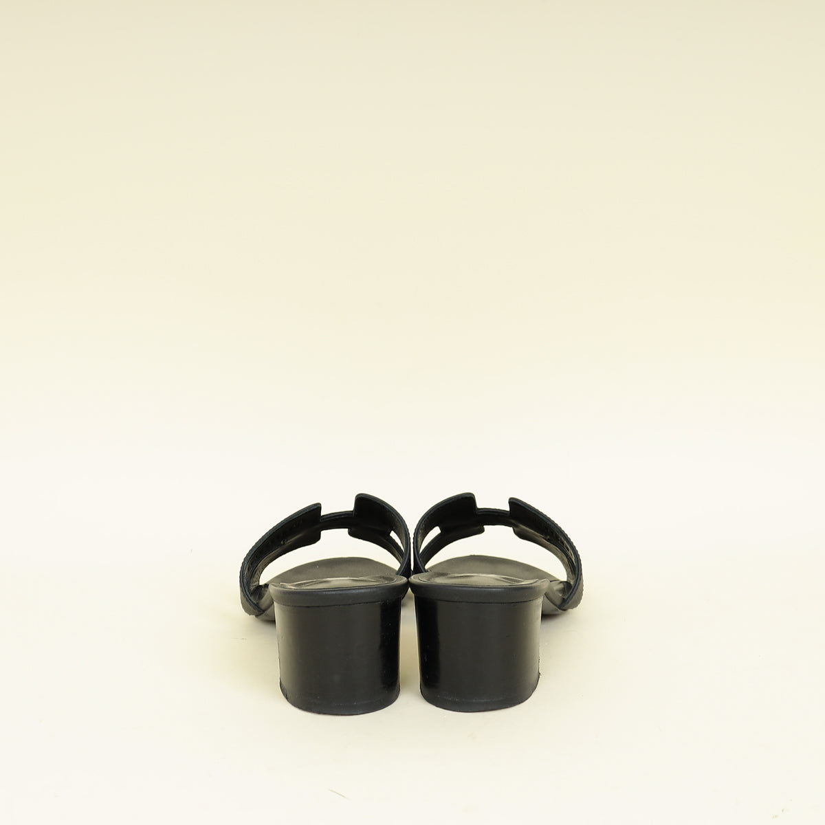 Hermes Noir Oasis Sandal 38.5