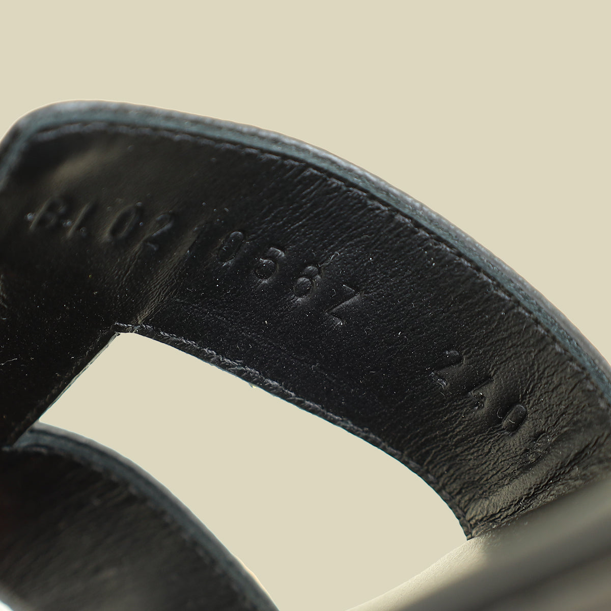Hermes Noir Oran Sandal 38.5