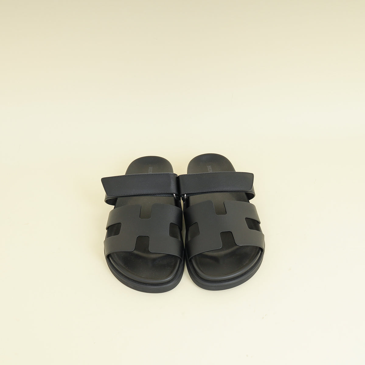 Hermes Noir Chypre Sandal 38