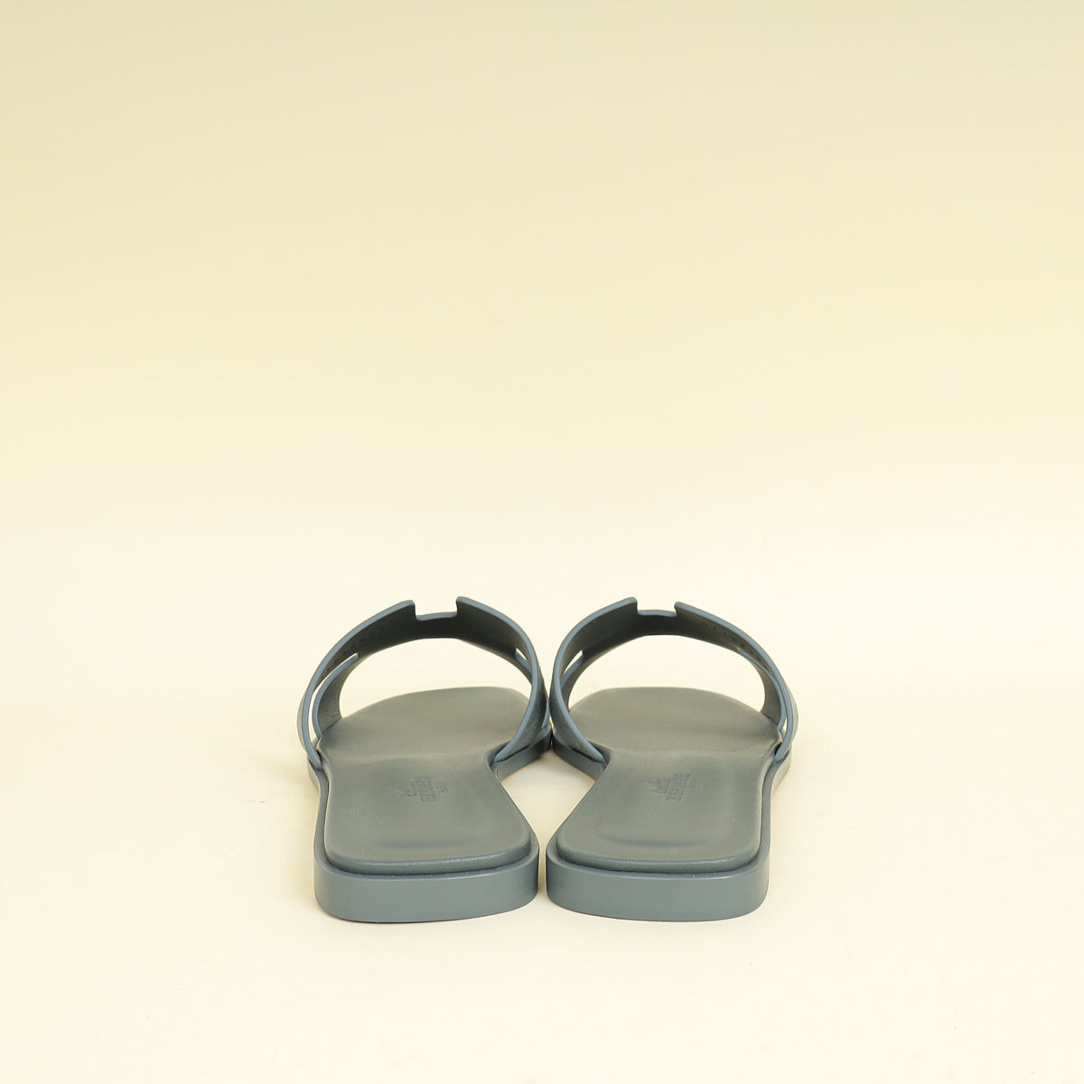Hermes Gris Antarctique Suede Goatskin Oran Sandal 38