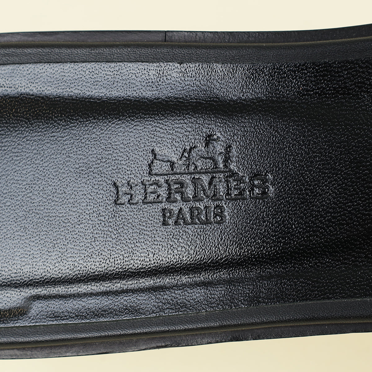 Hermes Noir Oran Stitched Detail Sandal 40