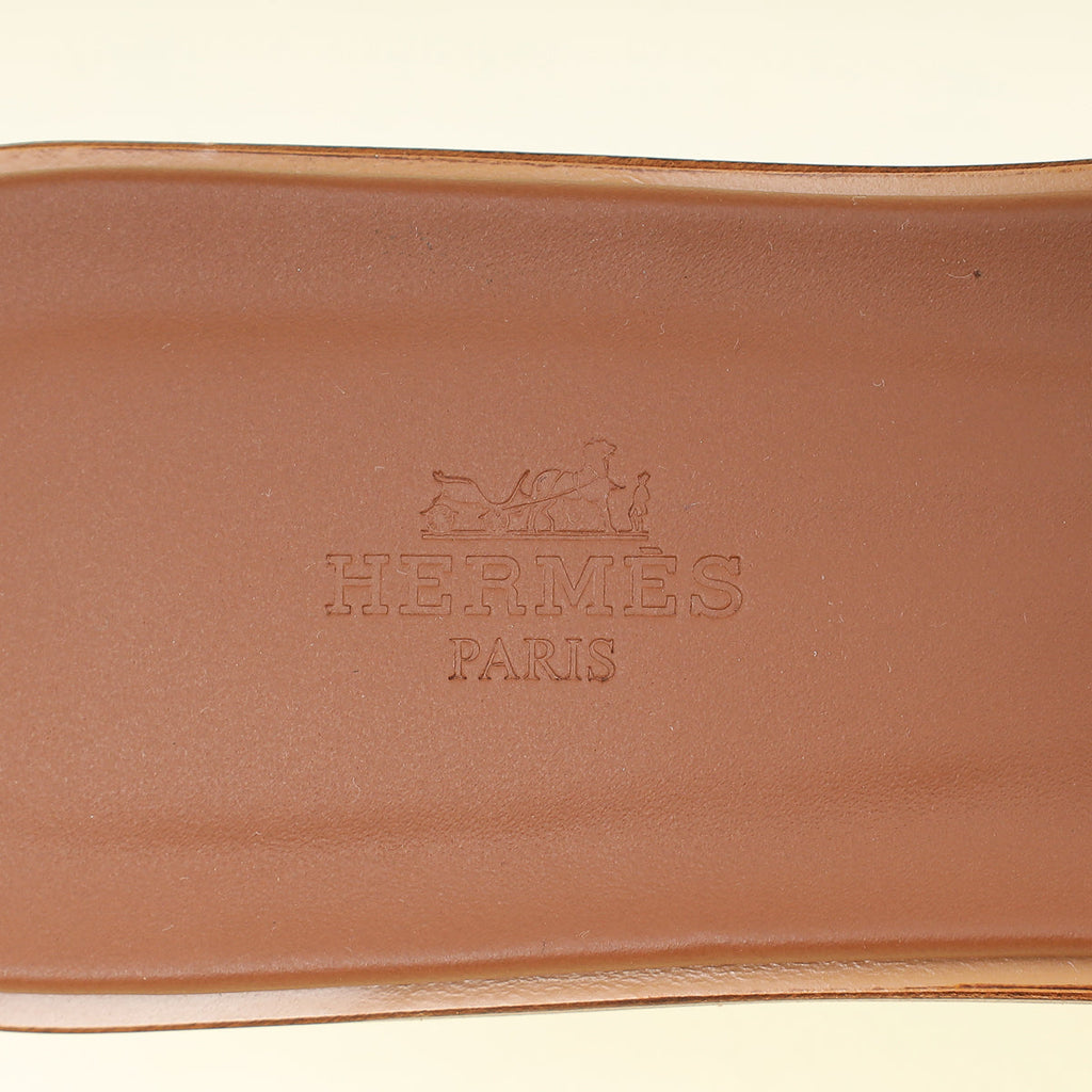 Hermes Gold Oran Sandal 40