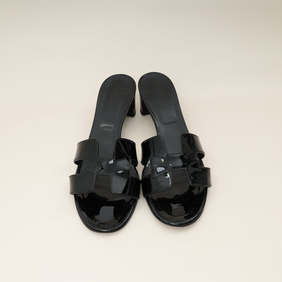 Hermes Noir Oasis Sandal 41.5